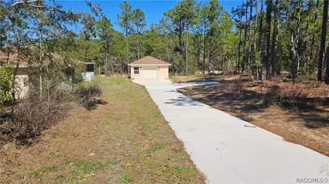 Exterior - 1933 W Union St, Hernando, FL 34442 photo 3 of 14