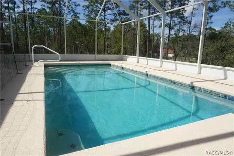 Exterior - 1933 W Union St, Hernando, FL 34442 photo 7 of 14