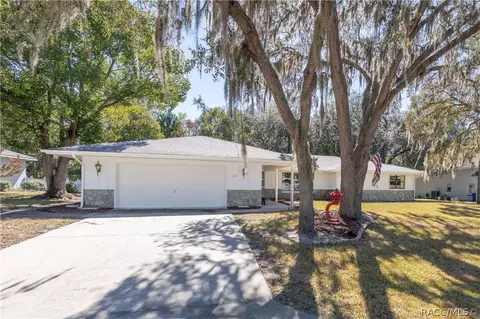 57 Greentree St, Homosassa, FL 34446