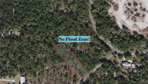 10631 W Dunderry Pl, Crystal River, FL 34428