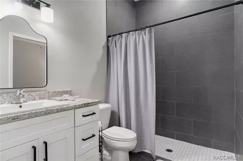 Bath - 74 E Dusty Ct, Hernando, FL 34442 photo 1 of 5