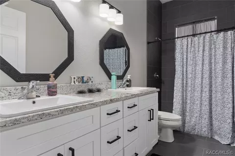 Bath - 74 E Dusty Ct, Hernando, FL 34442 photo 2 of 4