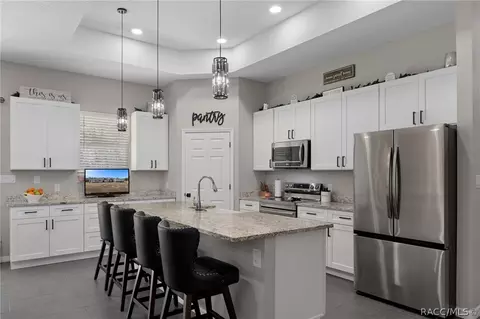 Kitchen - 74 E Dusty Ct, Hernando, FL 34442 photo 2 of 5