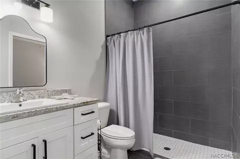 Bath - 74 E Dusty Ct, Hernando, FL 34442 photo 1 of 4