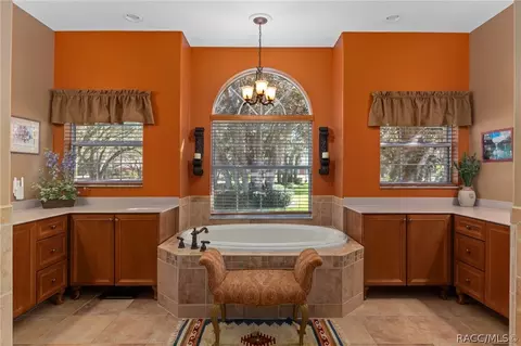 Bath - 4241 N Monadnock Rd, Hernando, FL 34442 photo 1 of 6