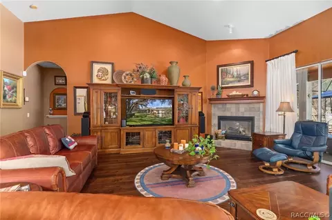 Living - 4241 N Monadnock Rd, Hernando, FL 34442 photo 2 of 3