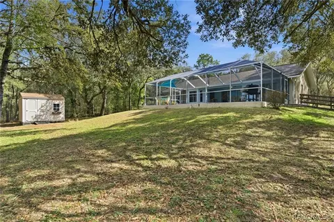 Exterior - 629 W Liberty St, Hernando, FL 34442 photo 3 of 10