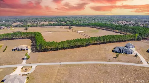 374 N Lake Shenandoah Loop, Inverness, FL 34453