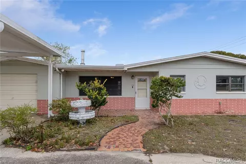 34 S Tyler St, Beverly Hills, FL 34465