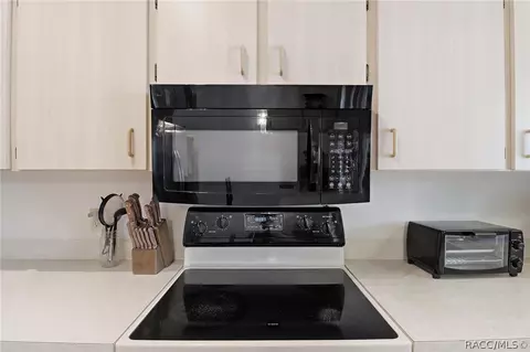 Kitchen - 1737 W Olympia St, Hernando, FL 34442 photo 6 of 7