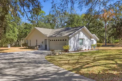 Exterior - 1737 W Olympia St, Hernando, FL 34442 photo 3 of 11