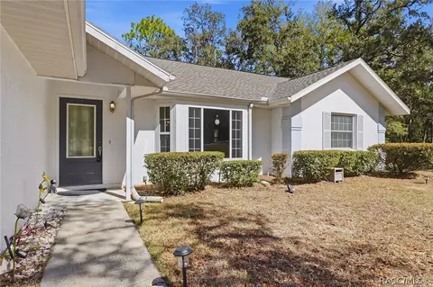 Exterior - 1737 W Olympia St, Hernando, FL 34442 photo 5 of 11