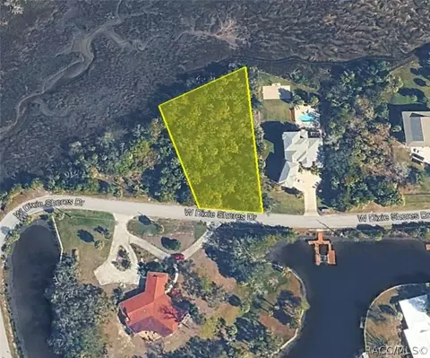 11561 W Dixie Shores Dr, Crystal River, FL 34429