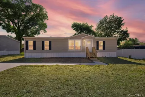 1550 NE 162nd St, Citra, FL 32113