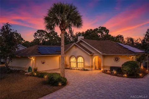84 N Country Club Dr, Crystal River, FL 34429