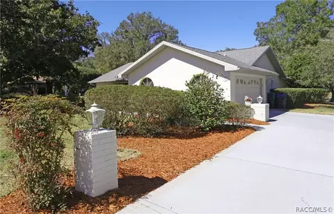 Exterior - 85 E Keller Ct, Hernando, FL 34442 photo 2 of 11