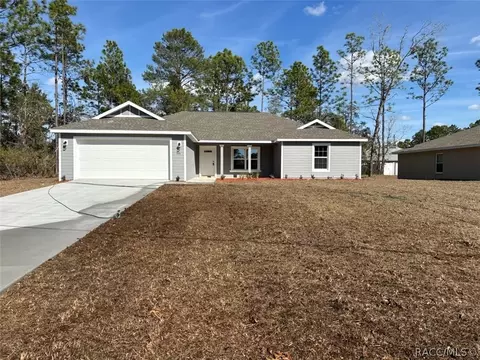 9551 N Stafford Dr, Citrus Springs, FL 34433
