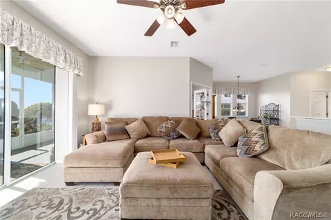 Living - 6310 N Keel Dr, Hernando, FL 34442 photo 5 of 9