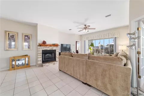 Living - 6310 N Keel Dr, Hernando, FL 34442 photo 1 of 9