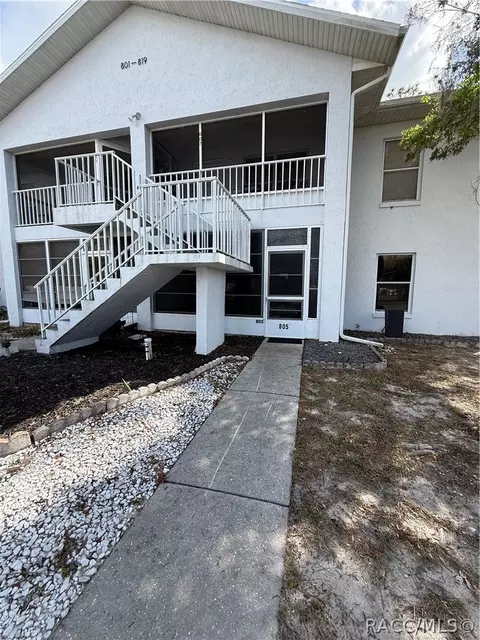 805 SE Mayo Dr, Crystal River, FL 34429