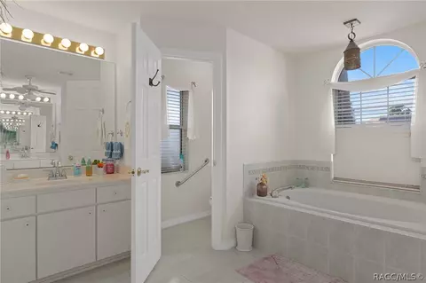 Bath - 3774 E Lake Todd Dr, Hernando, FL 34442 photo 2 of 3