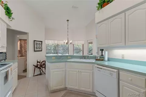 Kitchen - 3774 E Lake Todd Dr, Hernando, FL 34442 photo 1 of 5