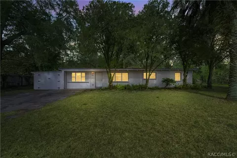 3017 NE 10th Dr, Gainesville, FL 32609