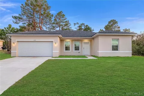 3872 W Baton Ln, Citrus Springs, FL 34433