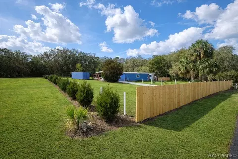 5746 W Grovepark Rd, Dunnellon, FL 34433