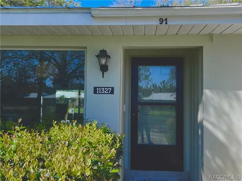 11327 W Bayshore Dr, Crystal River, FL 34429