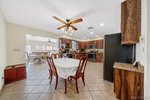 Dining - 650 E Wacker St, Hernando, FL 34442 photo 1 of 2