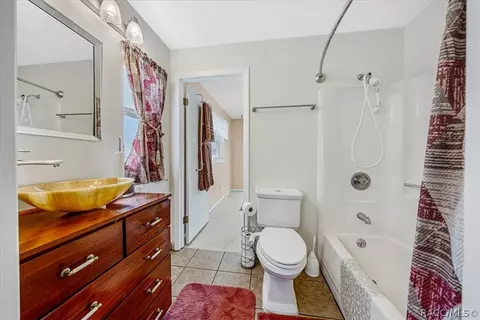 Bath - 650 E Wacker St, Hernando, FL 34442 photo 2 of 2