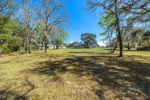 Exterior - 650 E Wacker St, Hernando, FL 34442 photo 8 of 8