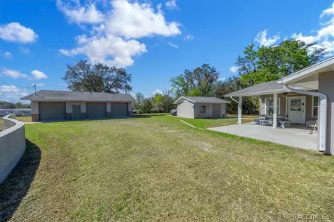 Exterior - 650 E Wacker St, Hernando, FL 34442 photo 5 of 8
