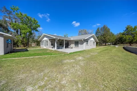 Exterior - 650 E Wacker St, Hernando, FL 34442 photo 4 of 8