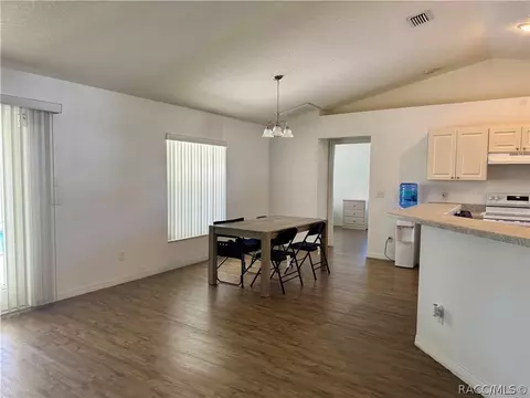 Dining - 4588 E Van Ness Rd, Hernando, FL 34442 photo 2 of 3