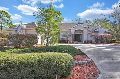 17 Elder Ct E, Homosassa, FL 34446
