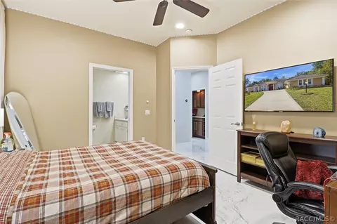 Bedroom - 468 E Keller Ct, Hernando, FL 34442 photo 6 of 10