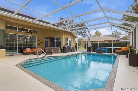 Exterior - 468 E Keller Ct, Hernando, FL 34442 photo 5 of 7