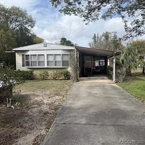 5291 W Blade Ln, Dunnellon, FL 34433