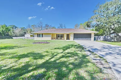 5212 S Louise Pt, Homosassa, FL 34446