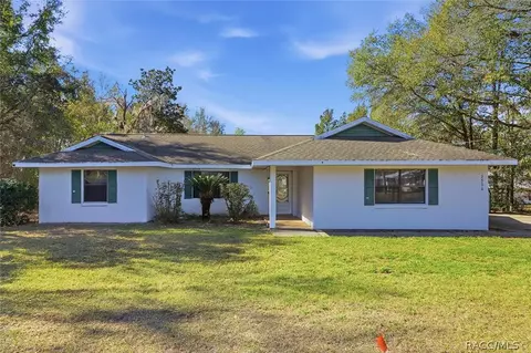 2552 W Sand Trap Dr, Citrus Springs, FL 34434