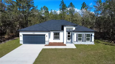 9495 N Sandree Dr, Citrus Springs, FL 34434
