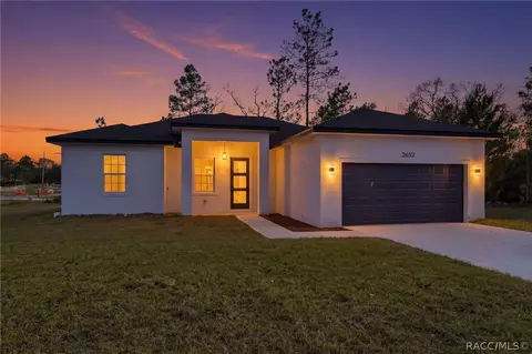 2652 W Paragon Ln, Dunnellon, FL 34433
