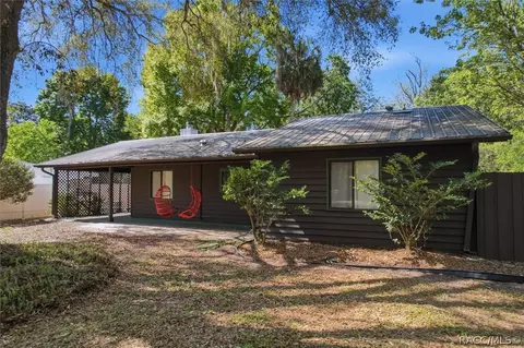 8952 W White Dogwood Dr, Homosassa, FL 34448