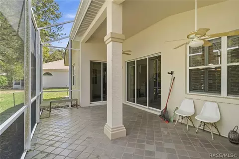 Exterior - 635 W Doerr Path, Hernando, FL 34442 photo 10 of 15