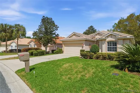 Exterior - 635 W Doerr Path, Hernando, FL 34442 photo 3 of 15