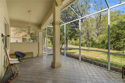 Exterior - 635 W Doerr Path, Hernando, FL 34442 photo 8 of 15