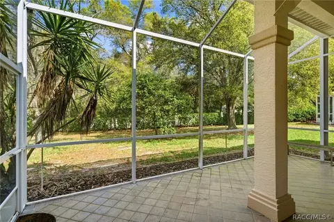 Exterior - 635 W Doerr Path, Hernando, FL 34442 photo 11 of 15