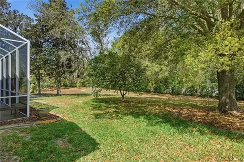 Exterior - 635 W Doerr Path, Hernando, FL 34442 photo 7 of 15